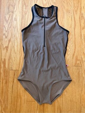 Yumiko High-Neck leotard in Taupe with Zip Front